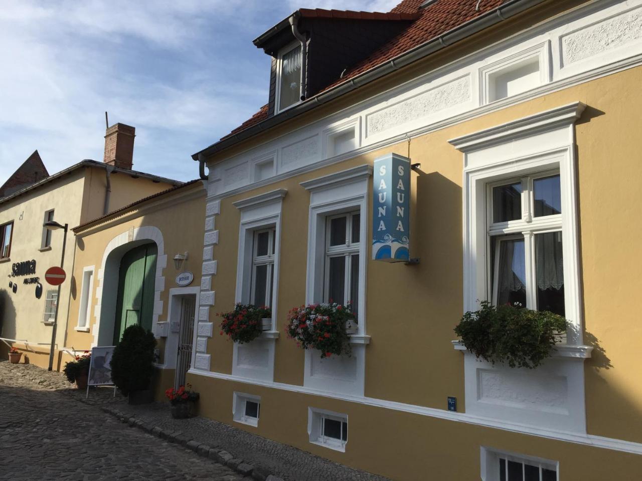 Pension & Sauna Am Lorenz Calbe Екстер'єр фото